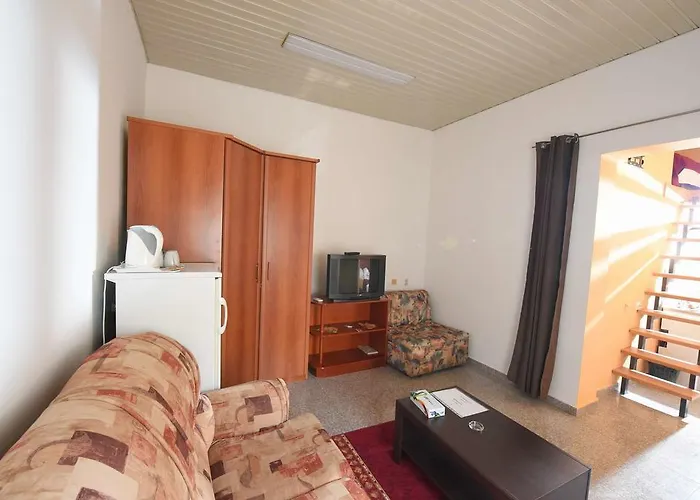 Apartment Inn Rooms Apartman